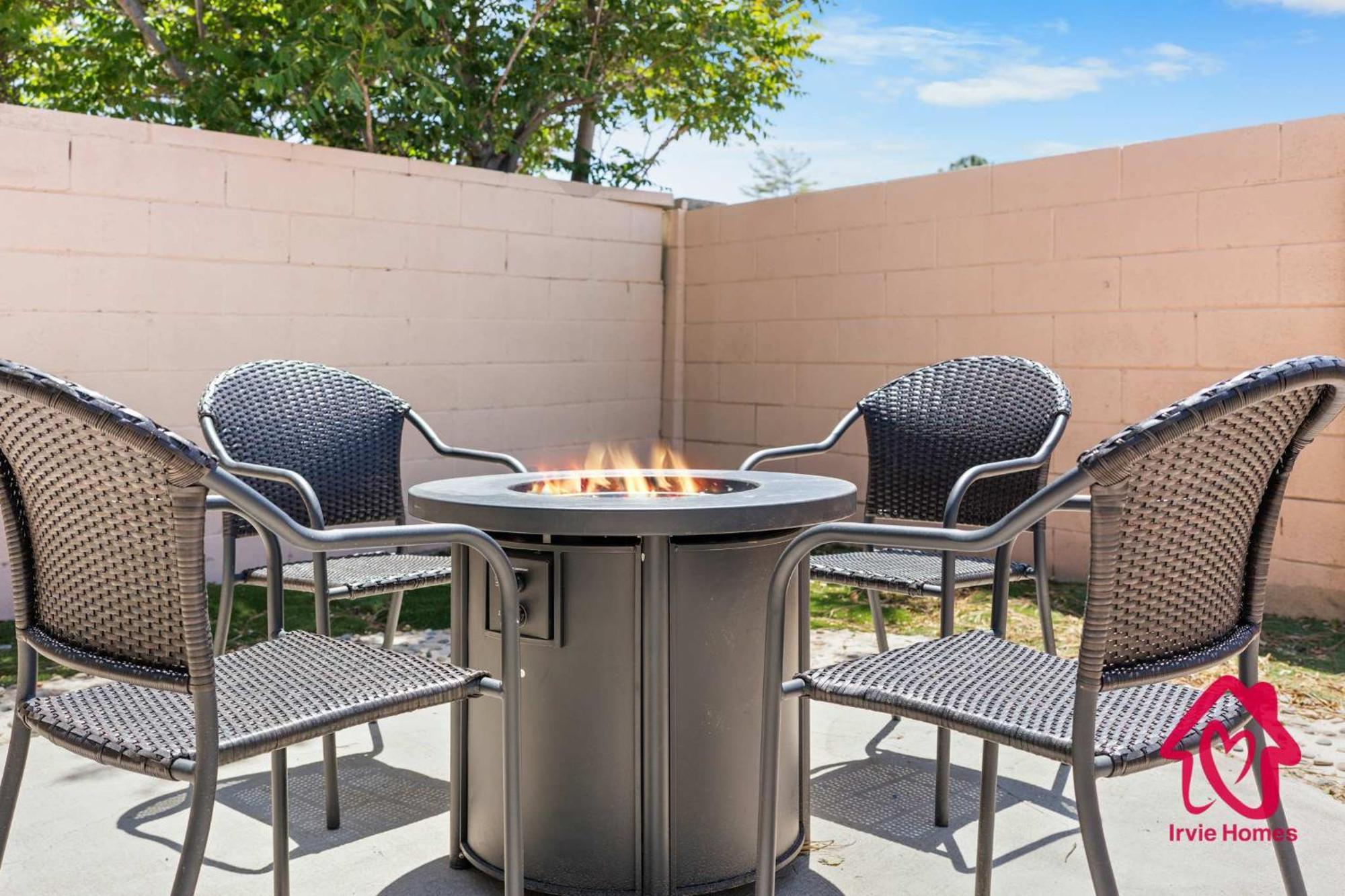 Chapala Charm 6Br Family Oasis - An Irvie Home Albuquerque Exterior photo